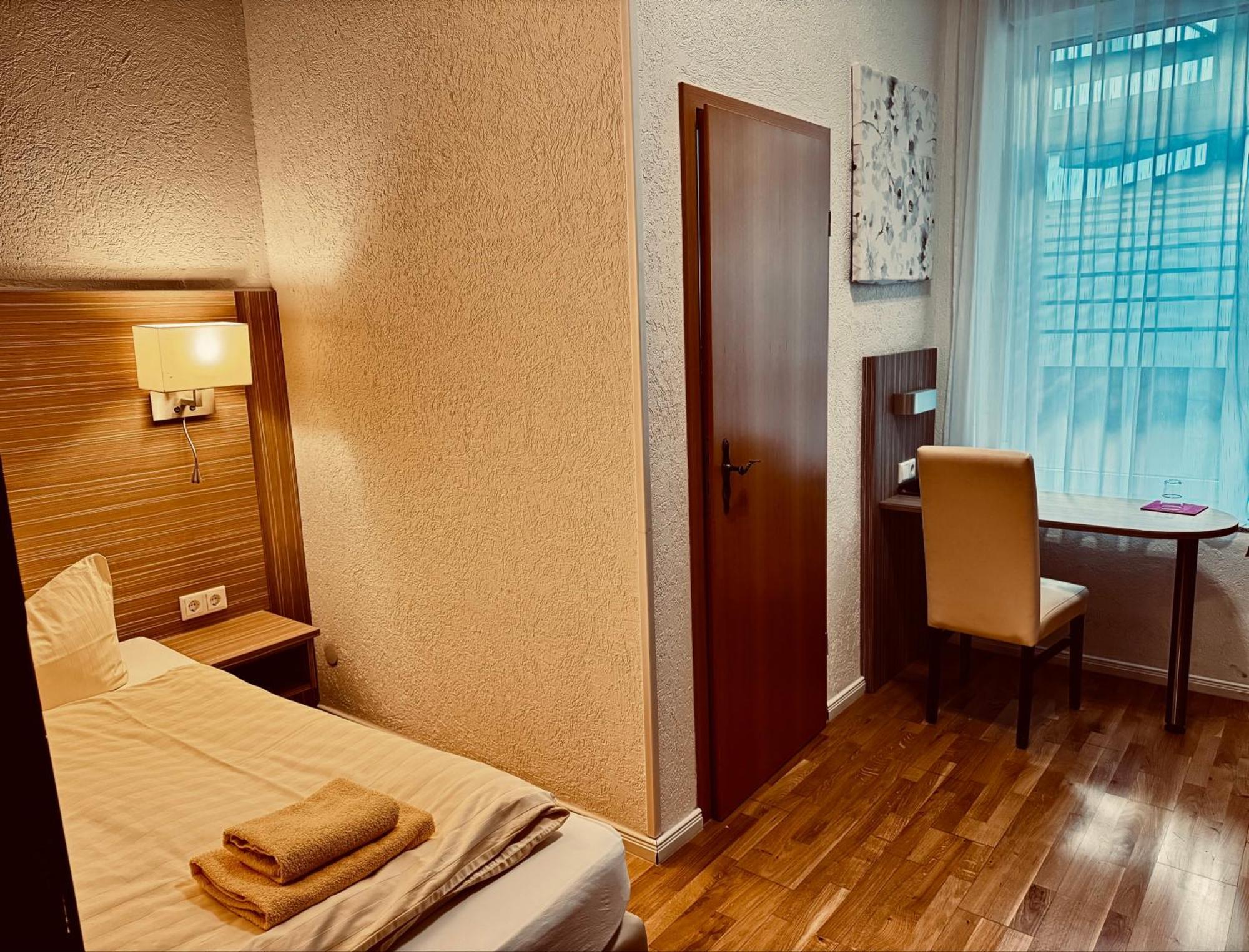 Hotel Goldener Anker Torgau Extérieur photo